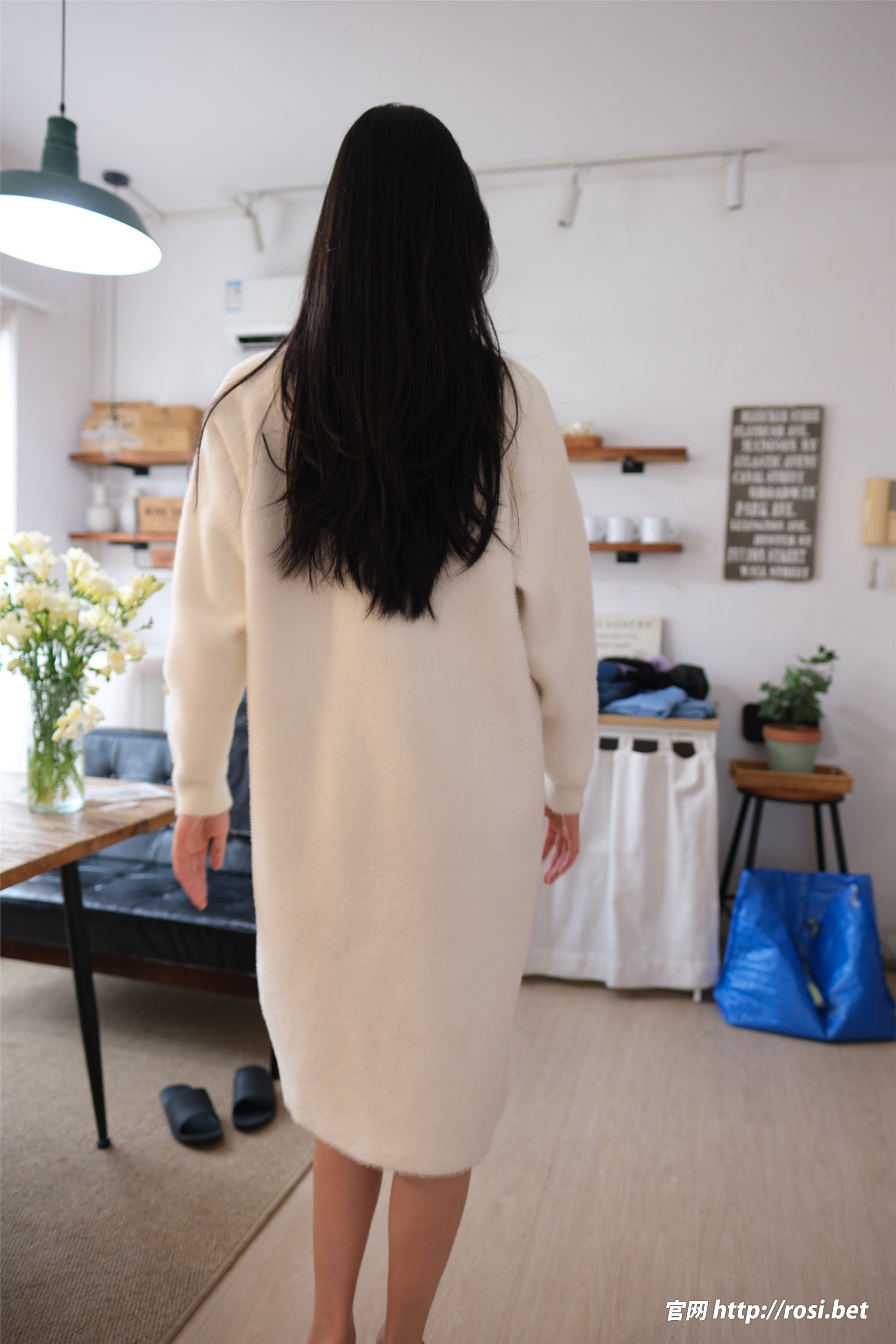 ROSI写真 2025.10.06 NO.5054